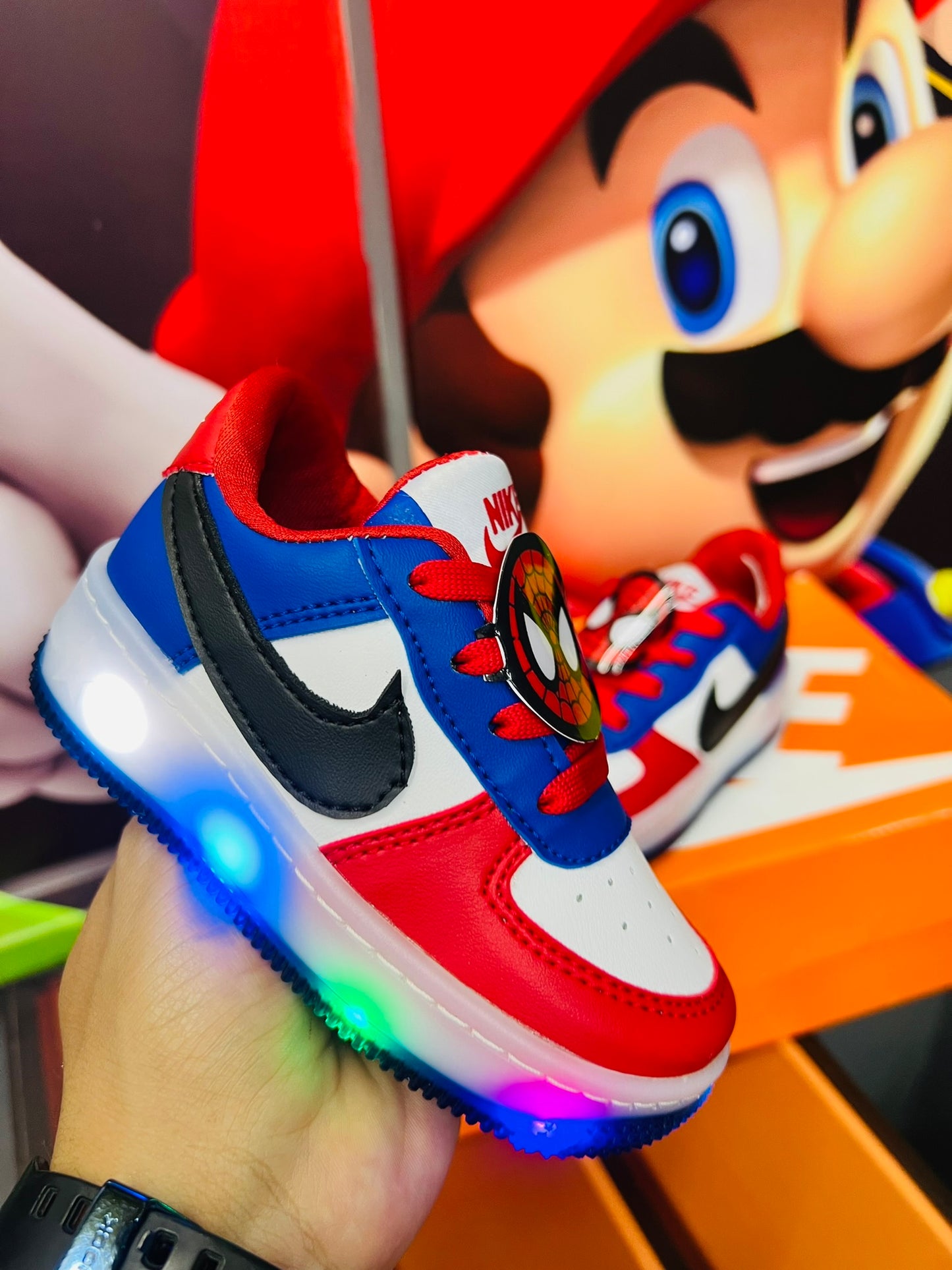 Nik dunk luces(sonic,paw patrol,spiderman)