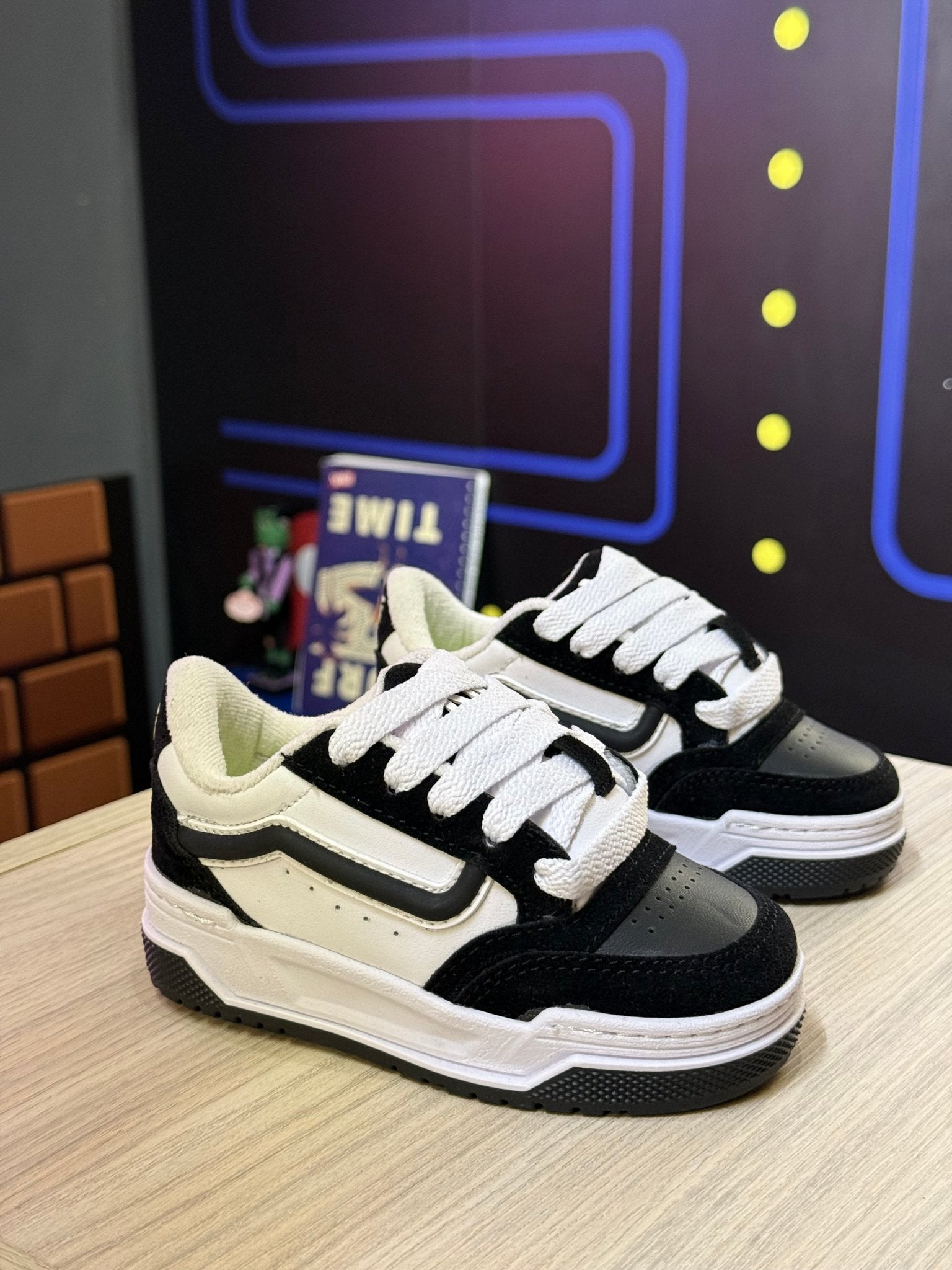 VNS TREND BLANCO NEGRO - safakids