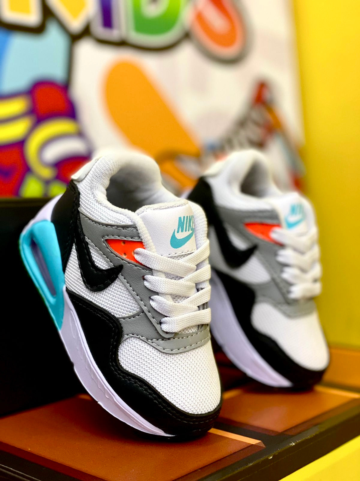 NK AIR MAX KIDS SUELA DE LUCES